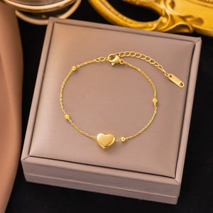 Golden Heart Charm Delicate Bracelet