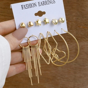 🌟 Golden Daydreams & Dancing Hoops 🌟
